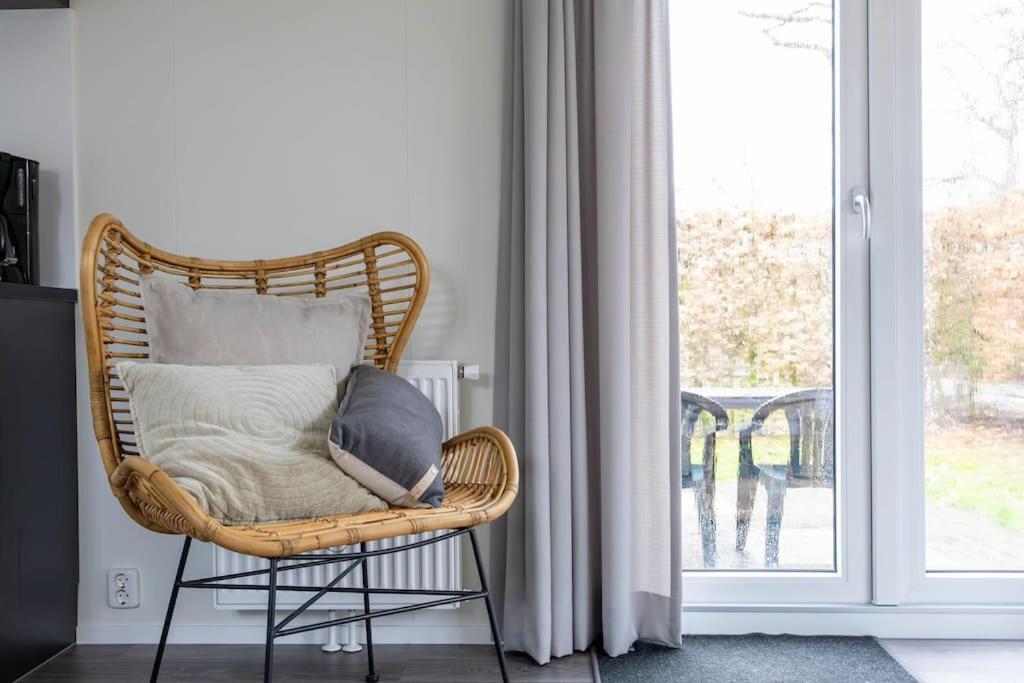 Gezellig Modern Chalet Midden Op De Veluwe Epe Eksteriør bilde